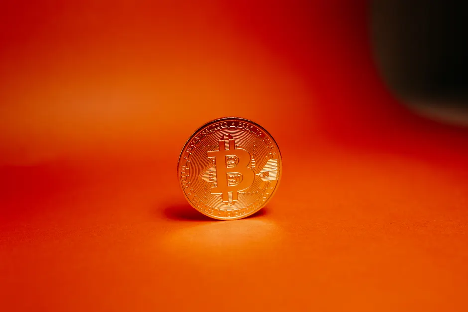 Binance suspenderá saques de SYS em 27 de julho; token desaba 23% nas últimas 24h