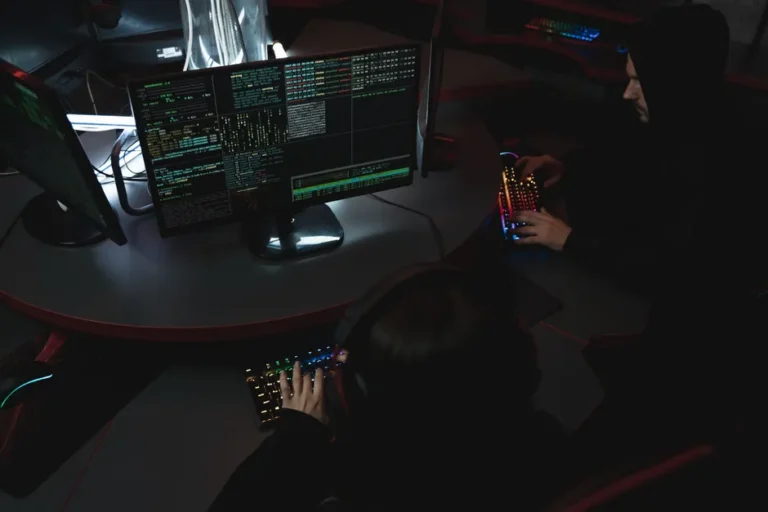 BlueNoroff: Grupo Hackers Norte-Coreano Usa Reuniões Falsas no Zoom e Teams para Atacar Usuários de