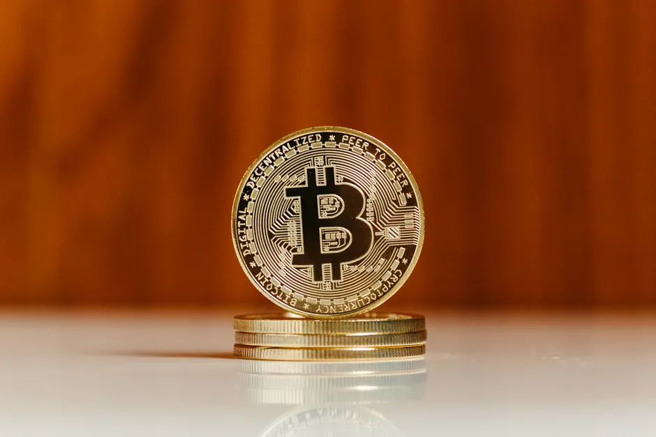 BTC encerra Q2 com volatilidade de 42%; ETFs registram saídas de US$ 225 milhões