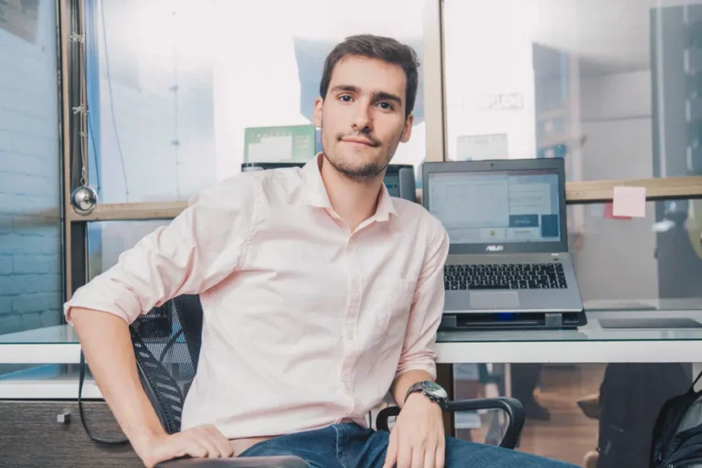 Hayden Adams: Usuários de Cripto Preferem Rendimento de 5% a 0,000005%
