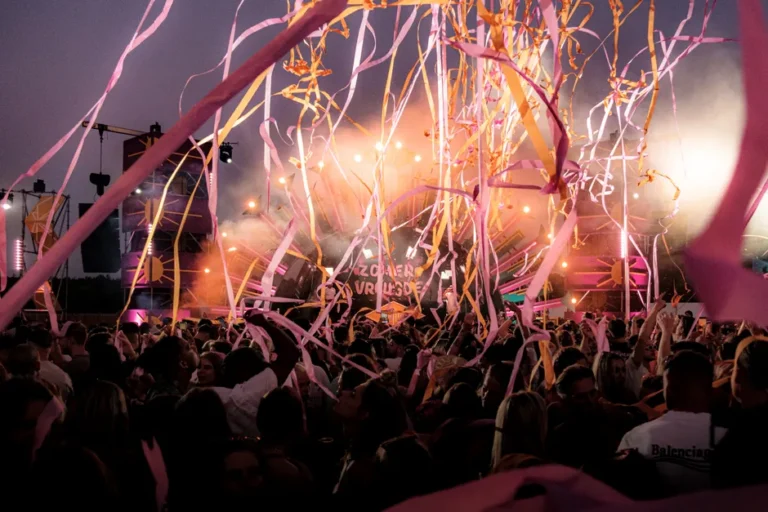KuCoin celebra 9 anos no Tomorrowland Bélgica e reforça avanços do setor cripto