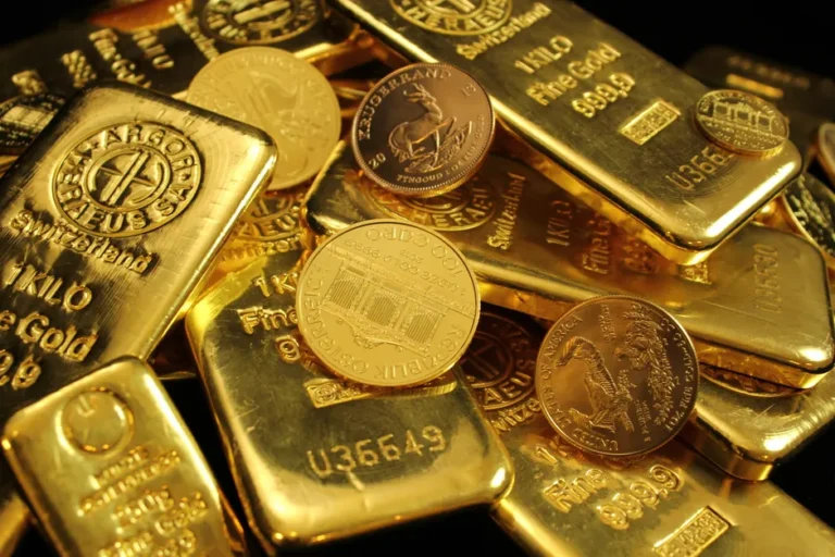 Ouro sobe com pausa em ataques dos EUA ao Irã; mercado aguarda discurso do Fed