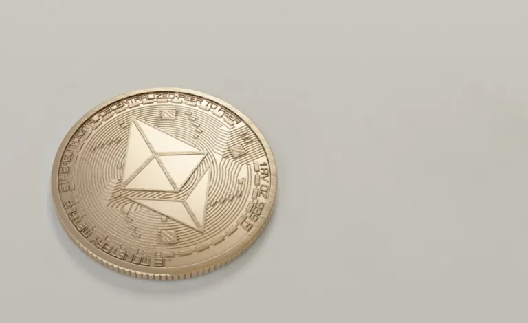 TRX (Tron) interrompe queda de 16% com dois sinais de alta; cripto opera a US$ 0,33