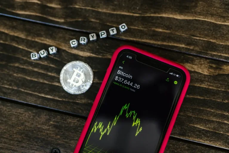 Vaults cripto são fundos de investimento? Debate sobre curadores e gestores ganha força