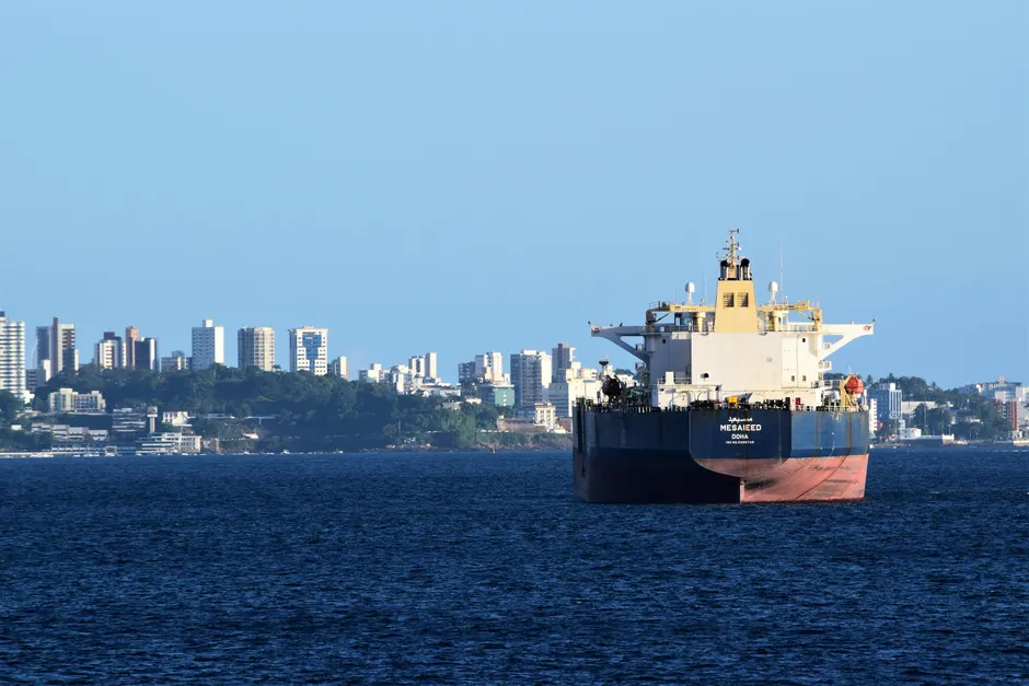 Armadilha marítima: tarifaço e conflitos globais travam o comércio internacional