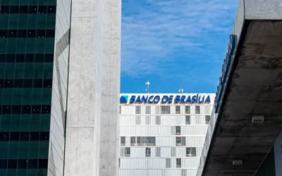 Selic a 14%: Copom vincula próximos passos ao cenário do petróleo, Fed e IPCA