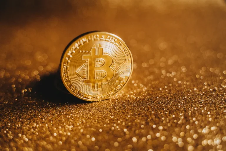 Tailândia isenta imposto de ganho de capital em criptomoedas para corretoras licenciadas