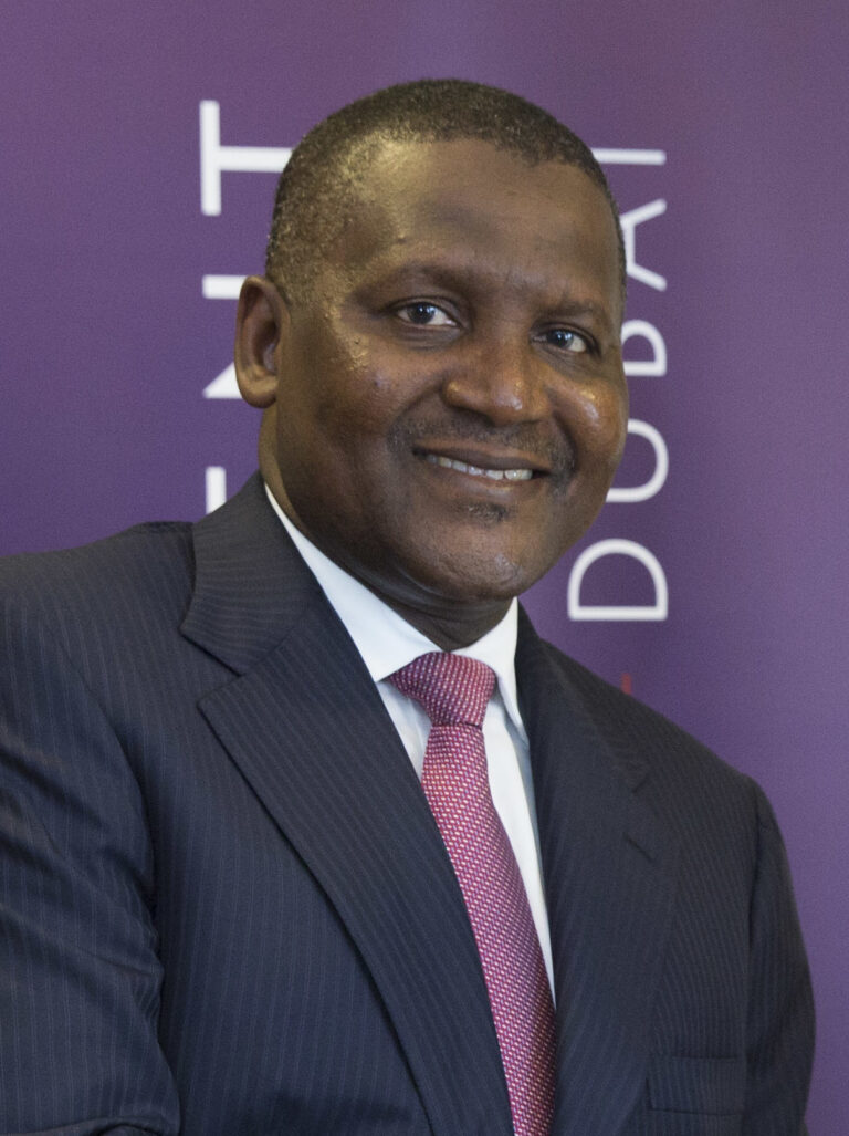 Dangote lança maior IPO da história da África com listagem de refinaria na bolsa nigeriana