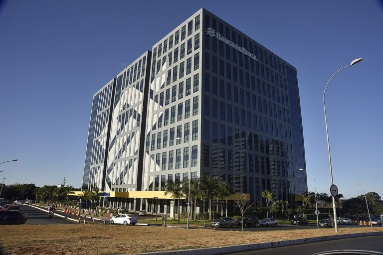 Banco do Brasil soma R$ 40 bilhões em acordos no Novo Desenrola Brasil