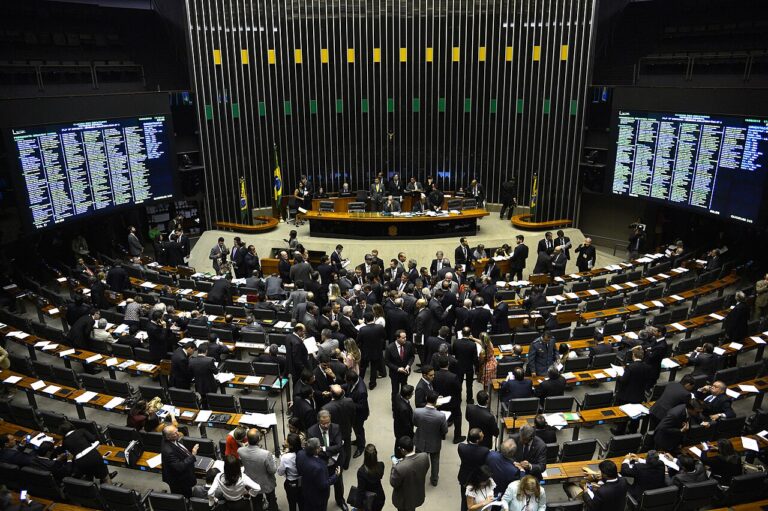 Plenário da Câmara: pauta desta quarta-feira inclui projeto voltado ao microempreendedor individual
