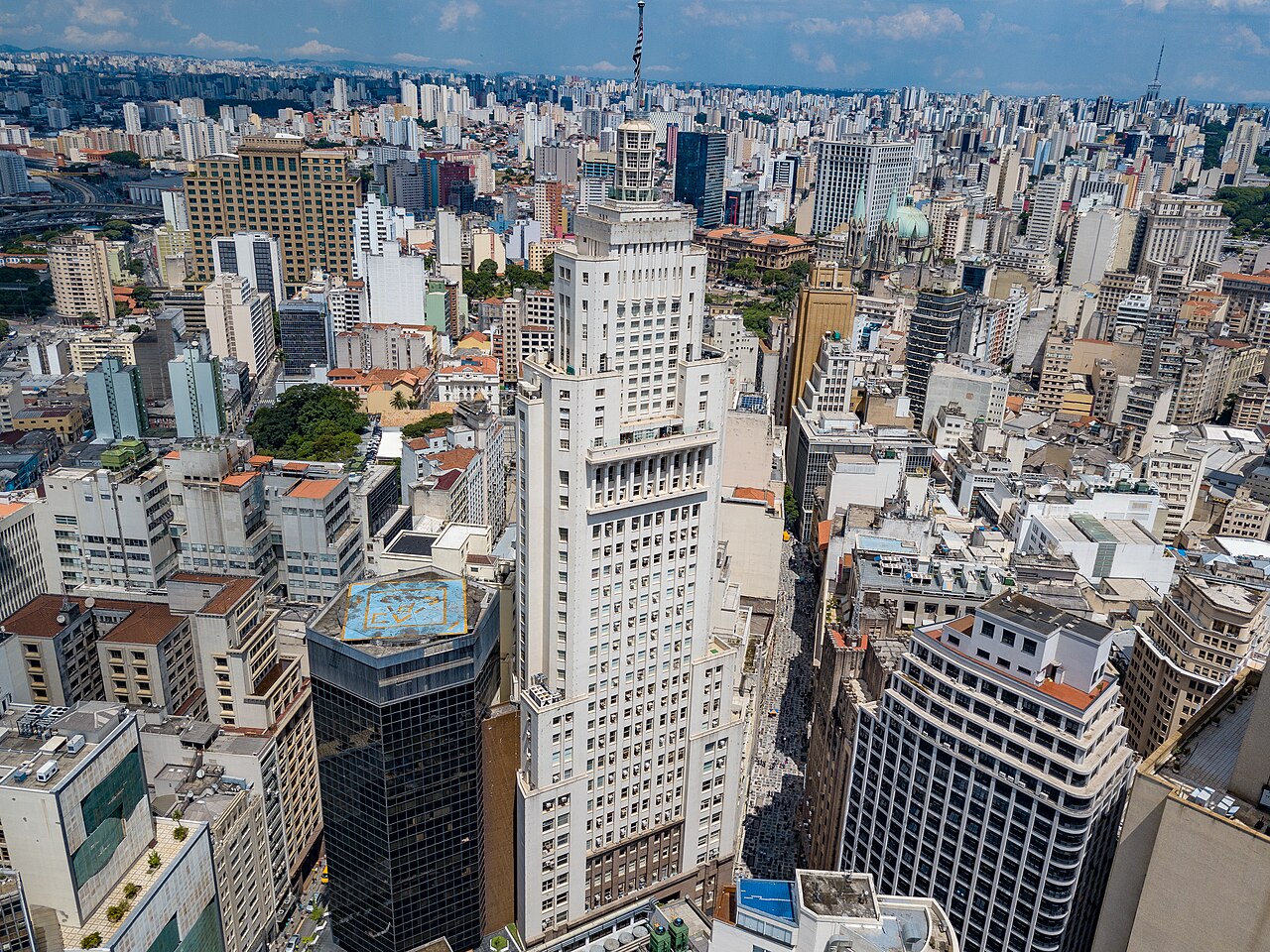 Santander Brasil declara R$ 1,5 bilhão em JCP com corte em 20 de outubro